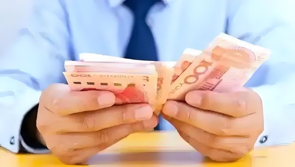 实盘配资公司 2025年，因为缺钱，社会或将迎来5大变化，提前做好准备！